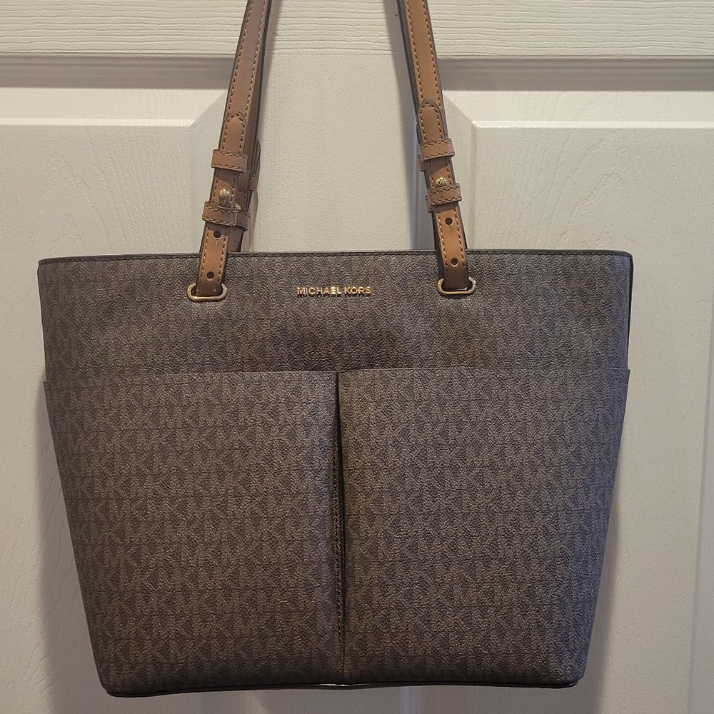 Michael Kors Medium Jet Set Logo Pocket Tote Pre Owned
